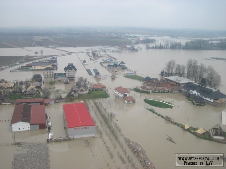 1291550262 bijeljina-poplava-10